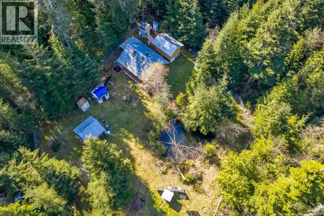 1632 Carrington Bay Rd Cortes Island, British Columbia in Houses for Sale in Campbell River - Image 31