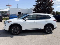 2024 Nissan Rogue Platinum Certified | No Accident | One Owner | Low Kilometers | AWD | Moonroof **M... (image 4)