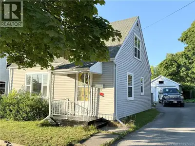This beautifully renovated 1.5-storey home is move-in ready and full of character. Inside, youll fin...