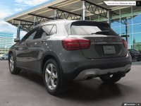 Premium Pkg | COMAND Online Navigation w/ MB Apps | Smartphone Integration; Apple Carplay & Android... (image 4)