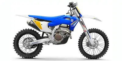 PRICE INCLUDES FREIGHT & PDI Engine Type: Single-Cylinder Displacement: 21.3 cu. in. (349.7 cc) Bore...