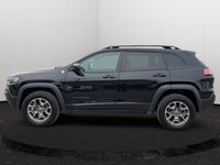 Conquer the toughest trails with confidence in this Trail Rated 2022 Jeep Cherokee Trailhawk. This c... (image 2)