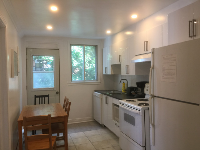 Chambres dans colocation de 4 chambres - Côte des neiges dans Chambres à louer et colocs  à Ville de Montréal