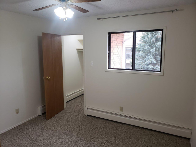 Spacious 2 Bedroom Condo Lawson Heights Long Term Rentals