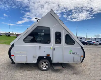 Amazing little hard side pop up that offers a balance between comfort and convenience. Set-up only r...