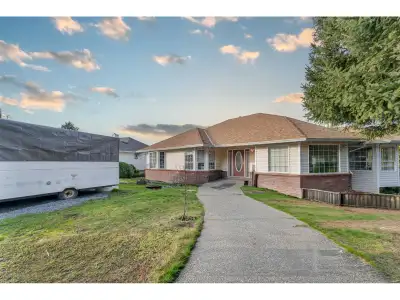 Tucked away in East Abbotsford's beloved Sandy Hill neighbourhood, this custom-built rancher with a...