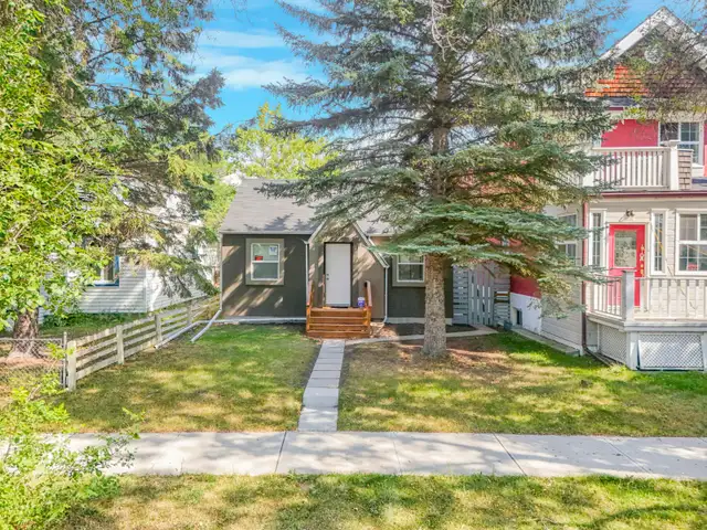 Detached House on 33 wide lot with Garage and Huge Yard! WOW