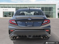 * AWD System: Symmetrical All-Wheel Drive with a viscous-coupling limited-slip centre differential *... (image 3)