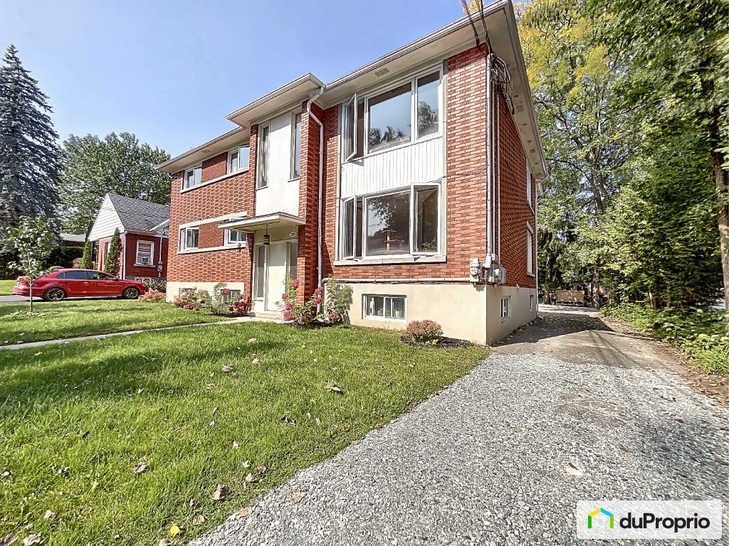 $999,500 - Quadruplex for sale in Sherbrooke (Jacques-Cartier) — photo 1