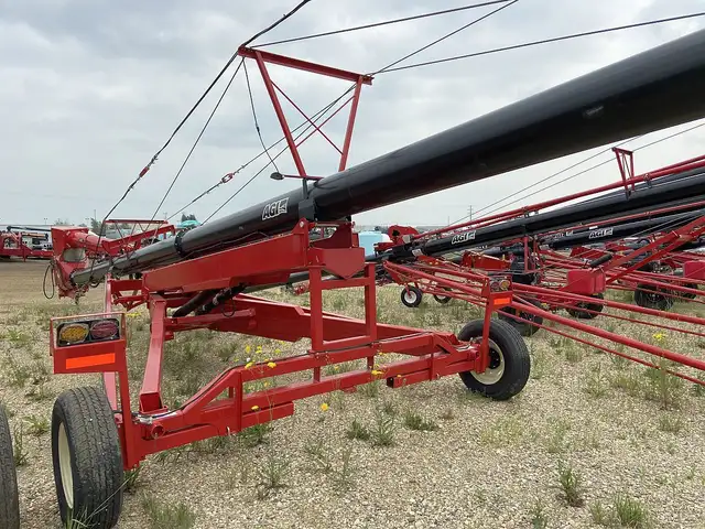 2024 AGI X2 13x74 CBR Swing Auger in Farming Equipment in Edmonton - Image 4