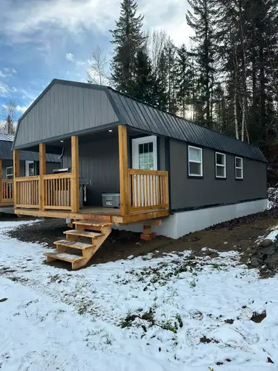 16'x40' Portable Cabin (not CSA approved) Lived in it for a year, comfortable all year round. Not ne...