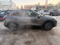 **CARS TRUCKS SUV 4X4 VAN AWD EDMONTON FINANCING AVAILABLE EASY FINANCING ** 2023 FORD ESCAPE PHEV P... (image 1)