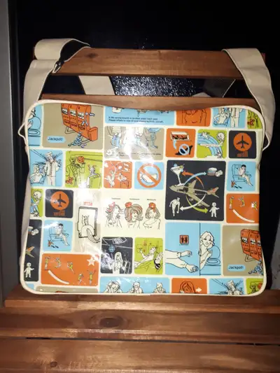SAC EN BANDOULIÈRE STYLE RÉTRO - DESIGN TRANSVERSION, View more