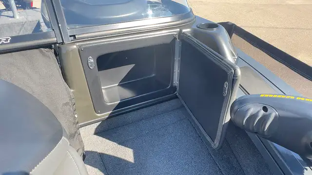 2020 TRACKER Targa V-18 Combo Fish & Ski -used fishing boat in Powerboats & Motorboats in Prince Albert - Image 15