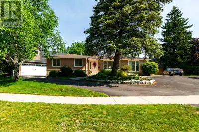 Welcome to 52 Maple Cres, a truly one-of-a-kind property offering the rare luxury of over a quarter-...
