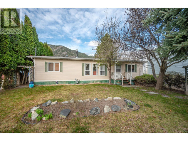 1208 Willow Street Okanagan Falls, British Columbia in Houses for Sale in Penticton - Image 2