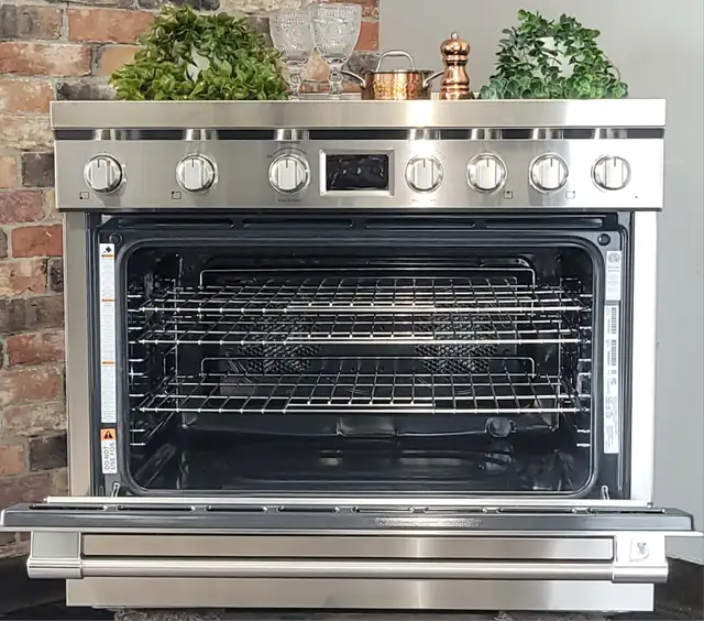 YOUR GATEWAY TO GOURMET MEALS!! in Stoves, Ovens & Ranges in Dartmouth - Image 3