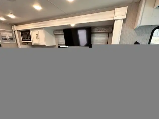 2022 Coachmen RV Pursuit 29XPS Front Bunk 11 Miles in RVs & Motorhomes in Moncton - Image 14