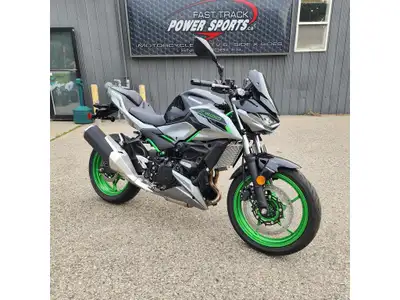 2025 Kawasaki Z500 SE SAVE 900$ PLUS YOUR FIRST SERVICE FREE - OFFER VALID UNTIL JUNE 30TH 2026 IN S...