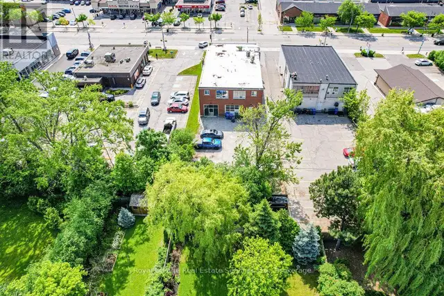 2307 - 2309 LAKESHORE ROAD W Oakville (BR Bronte), Ontario in Commercial & Office Space for Sale in Oakville / Halton Region - Image 7