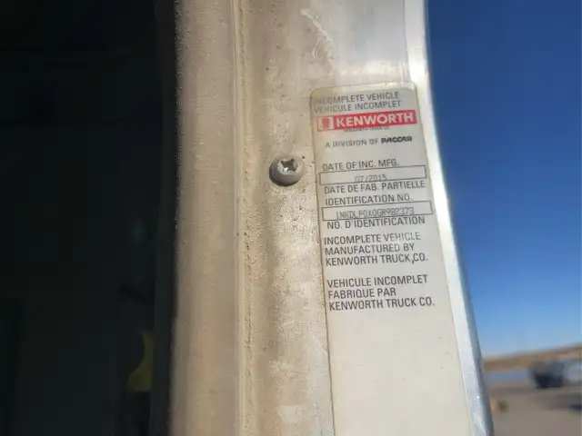 2016 Kenworth T800 in Heavy Trucks in Calgary - Image 26