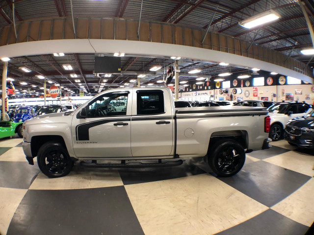 2017 Chevrolet Silverado 1500 CUSTOM DOUBLE CAB 4WD 143.5" BLUET in Cars & Trucks in City of Toronto - Image 4