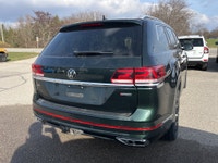 HEATED LEATHER SEATS, BLUETOOTH, NAVIGATION, BACK UP CAMERA, BACK UP SENSOR, REMOTE START, APPLE/ AN... (image 6)