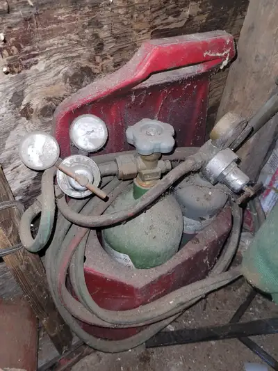 Portable  acetylene torch  set with tanks  and extra hoses, View more