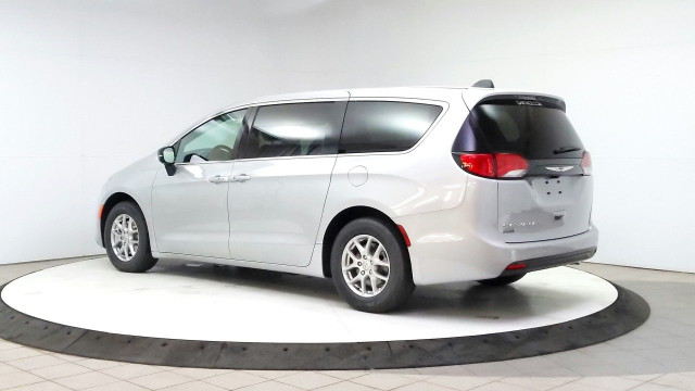 2026 Chrysler Grand Caravan in Cars & Trucks in Lethbridge - Image 3