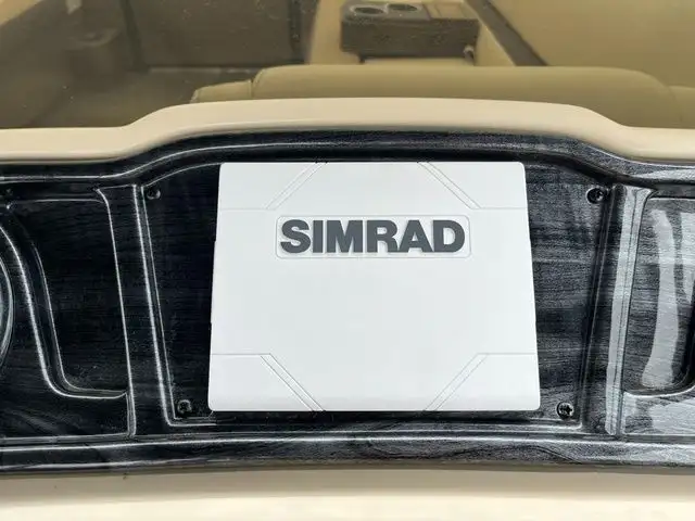 2022 Sweetwater SW 2286 Single Flip Lounge in Sport Touring in Sault Ste. Marie - Image 40