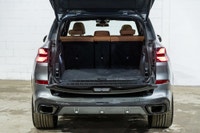 *English below* *Français:* Ce superbe BMW X5 xDrive40i 2024, affichant un bas kilométrage de 48277... (image 6)