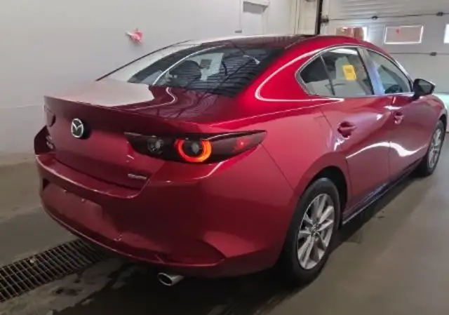 2025 Mazda Mazda3 GX | Heated Seats | Lane Keep Assist | Blind in Cars & Trucks in Guelph - Image 5