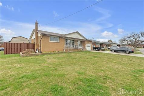 18 Rose Crescent in Houses for Sale in Hamilton - Image 2