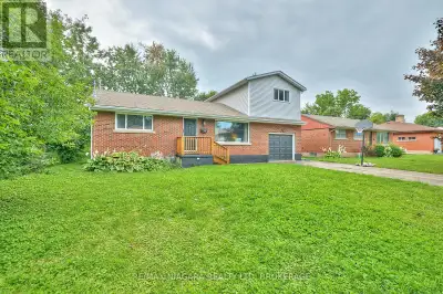 This well-maintained 3+1 bedroom, 3-bathroom multi-level home is conveniently located in a quiet nei...
