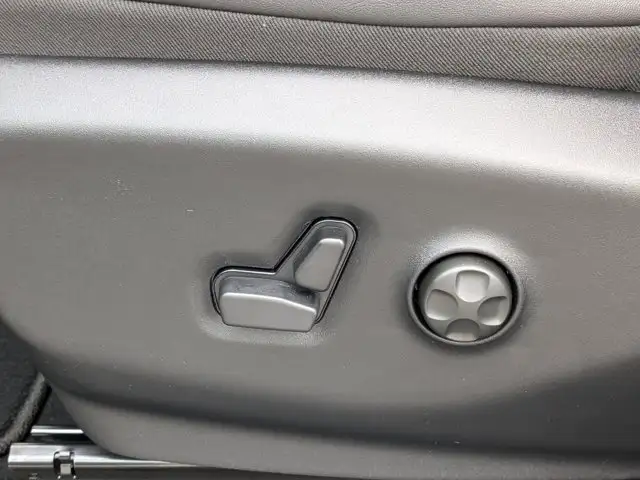 2026 Chrysler Grand Caravan SXT * Power Liftgate - in Cars & Trucks in Calgary - Image 16