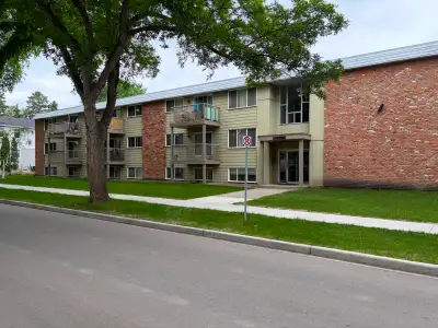 Laron Manor (10808 84 Ave) will have a newly renovated 1 bedroom unit available. Rent includes heat...