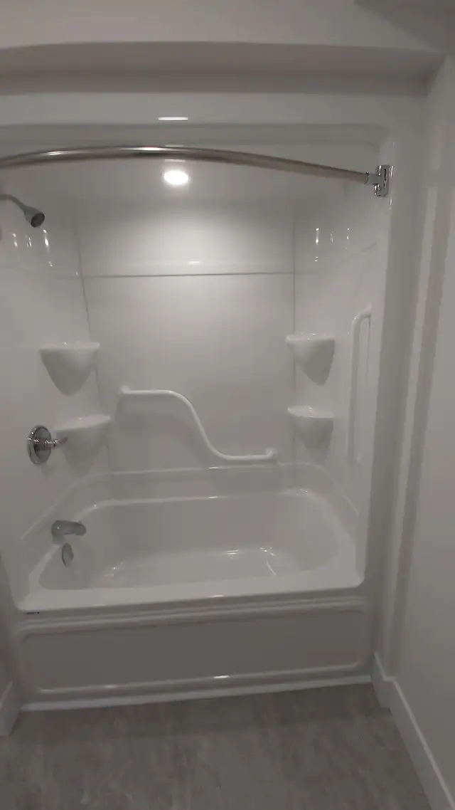 1Bed/1Bath, Uptown Near Shopping/Restaurants, 303-40 Patience Ln in Long Term Rentals in Fredericton - Image 10