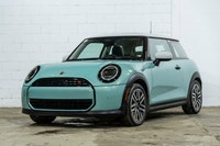 *English below* *Français:* Ce MINI Cooper S 3 portes 2025, affichant un bas kilométrage de seulemen... (image 2)