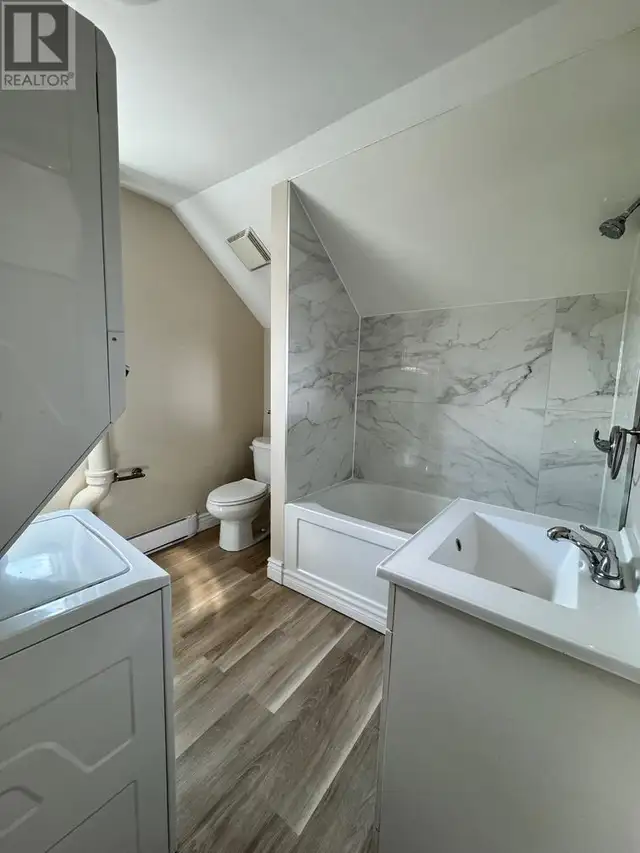 2 Bedroom Main Floor Unit – In-Unit Laundry – $1,650/month + Uti in Long Term Rentals in Sault Ste. Marie - Image 9