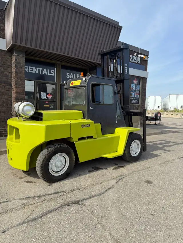 Clark Outdoor Forklift LPG 13000 lbs, refurbished.FORKS INCLUDED in Heavy Equipment in Mississauga / Peel Region - Image 8
