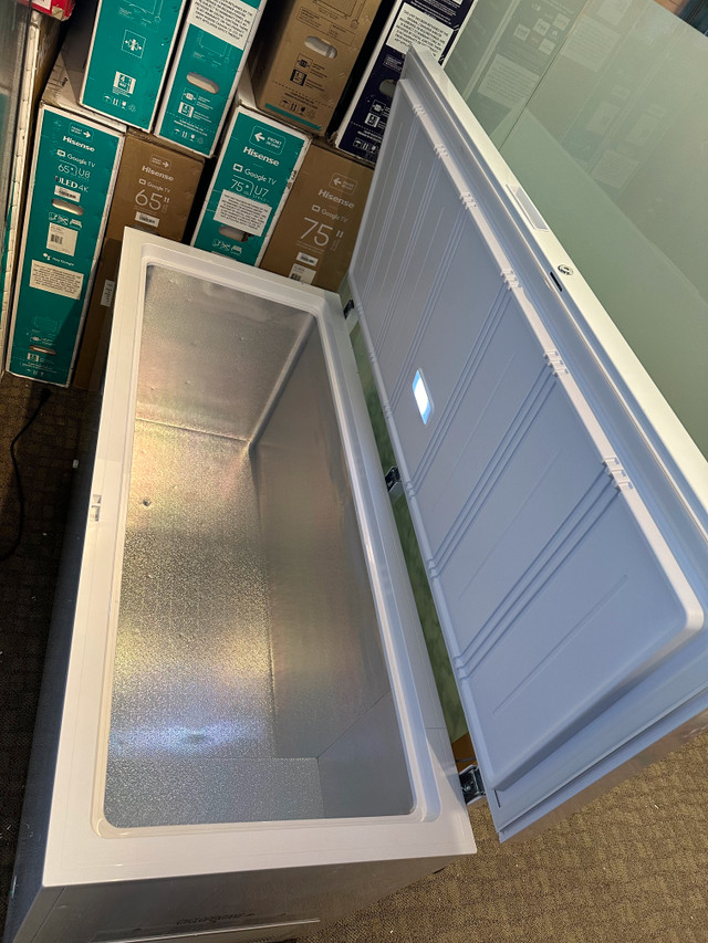 Hisense 17.7 cu.ft. Chest Freezer (FC18D6CWD) with warranty in Refrigerators in Calgary