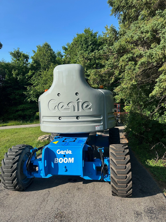 2014 Genie Z60 Diesel Articulating Boom Fully Serviced in Heavy Equipment in Hamilton - Image 28