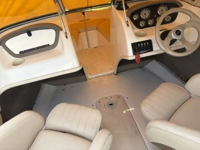 2006 Chaparral 180Ss in Powerboats & Motorboats in Trenton - Image 5