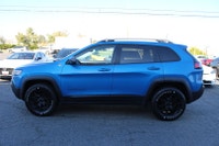 ACCIDENT FREE Drive Modes Own the road—or leave it behind—with the Jeep Cherokee Trailhawk 4WD. Buil... (image 5)