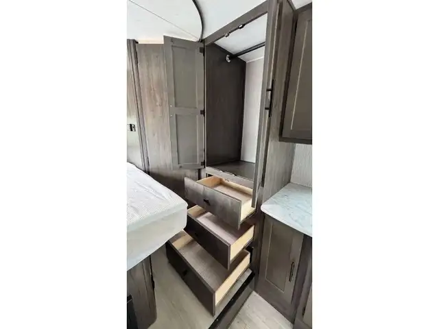 2023 Leprechaun 230CB in RVs & Motorhomes in Laval / North Shore - Image 12