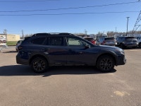 Sunroof, Power Liftgate, Wireless Charging, Climate Control, Heated Seats! Versatility, comfort, sty... (image 3)