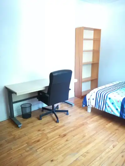 ROOM For FEMALE, ALL INCLUDED, Vendome metro FRONT, AUGUST 1st