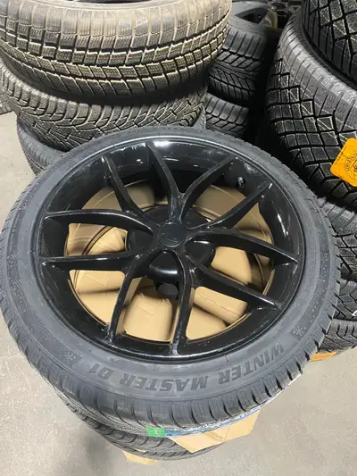Set of new aftermarket wheels18''x8.5"ET:30 5x114.3 64.1black winter approvalI Installed with winter...