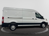 Check out this vehicle's pictures, features, options and specs, and let us know if you have any ques... (image 5)