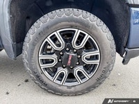 Command every challenge with this powerful 2022 GMC Sierra 3500HD AT4 Crew Cab Pickup. Dressed in st... (image 8)